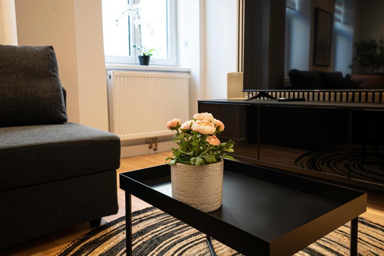 Experience Fresh Comfort In Our Brand-New Apartment In Vienna'S 17Th District المظهر الخارجي الصورة