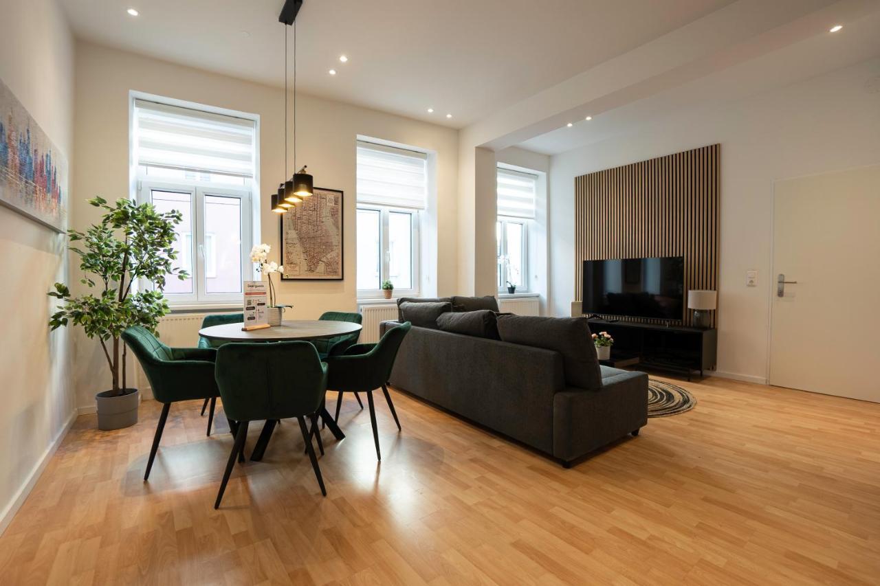 Experience Fresh Comfort In Our Brand-New Apartment In Vienna'S 17Th District المظهر الخارجي الصورة